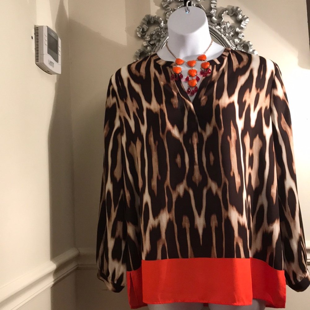 EUC- Chico’s-Size 3/L Leopard Orange Trim Blouse
